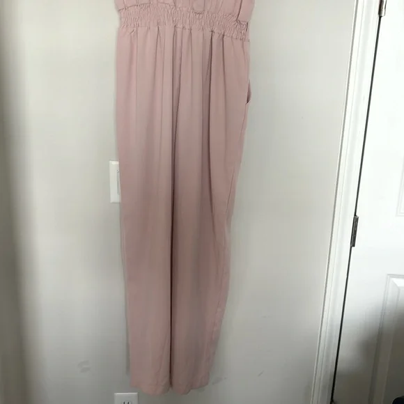 Women's Blush Pink Short-Sleeve Jumpsuit - Picture 6 of 10